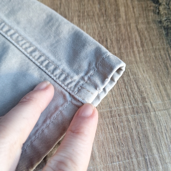 Vintage L2 Levis Cream/Light Tan Shorts size 38 - Picture 7 of 16